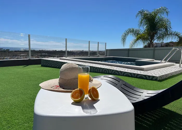 Daire Ocean View By Charmes C *