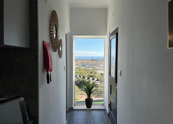 Апартаменти Ocean View By Charmes C